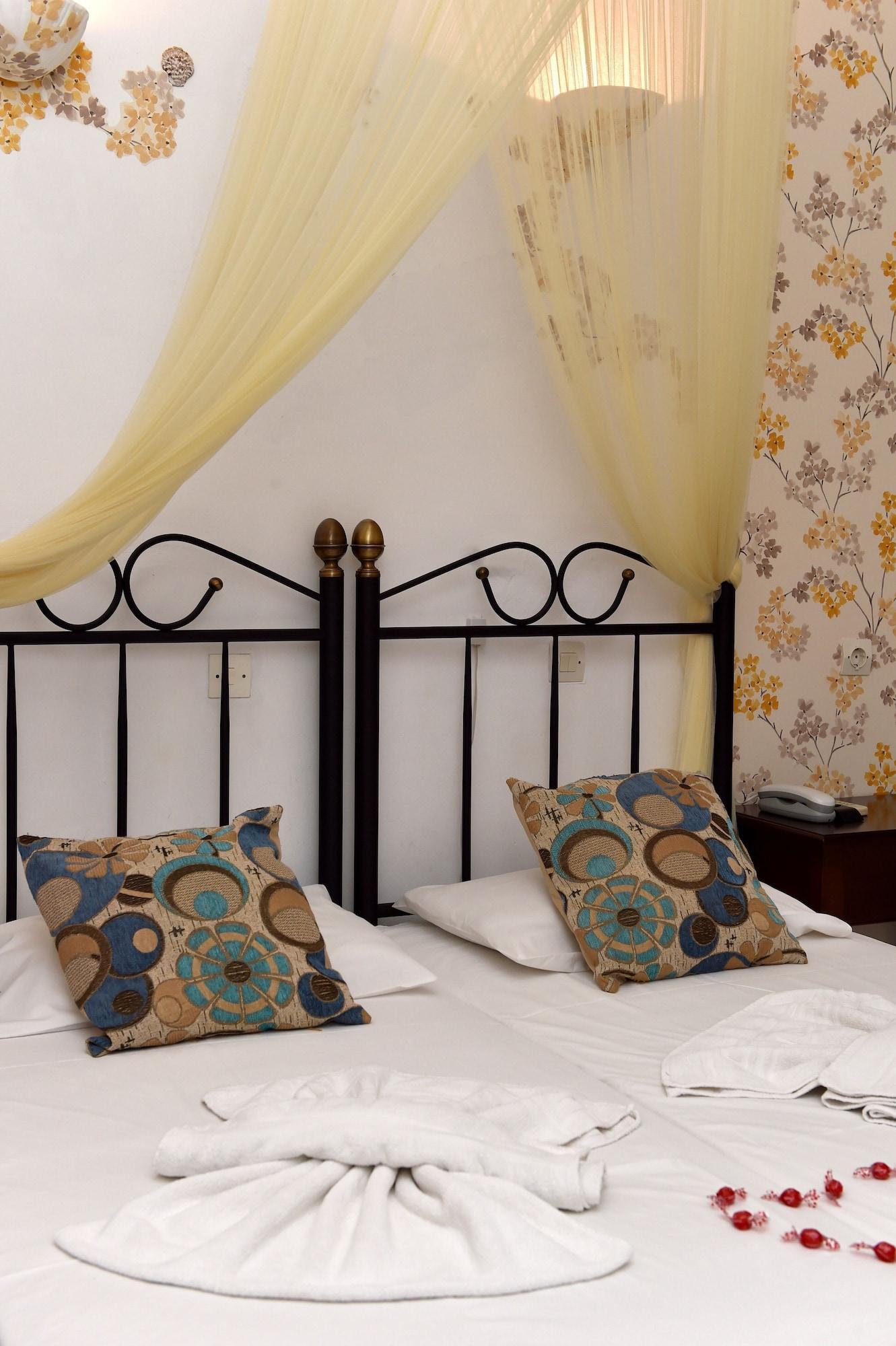 Aphrodite Boutique Hotel Alikí Kültér fotó